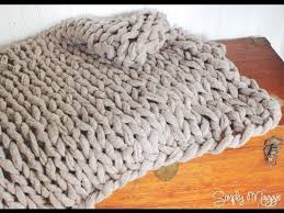 Mach S Dir Selbst Xxl Kuscheldecken Stricken Ganz Ohne Nadeln Cobertores De Trico De Braco Trico De Dedo Como Fazer Trico