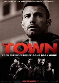 Ő és emberei sosem haboznak, mindig megszerzik, ami kell nekik, és nem hagynak nyomot maguk után. Tolvajok Varosa The Town Movie Movie Posters Movie Nerd