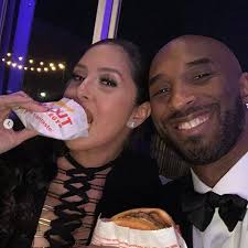 Obrovská tragédia: Legendárny Kobe Bryant zomrel pri hávarii vrtuľníka,  zahynula aj dcéra Gigi