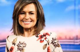 Nine's loss as Lisa Wilkinson heads for Ten following failed pay  negotiations
