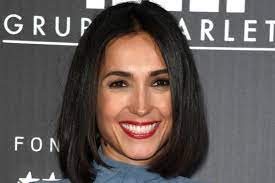 L'ultima foto di caterina balivo su instagram dimostra esattamente il contrario: Caterina Balivo Cambia Look Ma Sua Madre Si Arrabbia Capellistyle