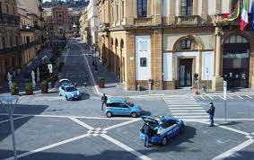 E' quanto prevede la bozza di decreto in discussione questa sera al consiglio dei ministri, chiamato a decidere le misure per la settimana dal 7 al 15 gennaio. Zona Gialla Rafforzata Nei Feriali Arancione Nel Weekend Cagliaripad