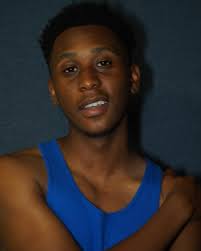 Yesterday she loathed me! BAH! Now today SHE LOVES ME!💌 EEEEE! What an  amazing cast! Also shoutout to our SM @jenna.dumelle