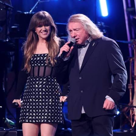 lougrammgram and @kellyclarkson perform "I Want To Know What Love Is" to  honor @foreignerlive at the 2024 Rock & Roll Hall of Fame Induction  Ceremony! Watch the full performance, now streaming on @