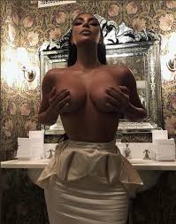 Kim Kardashian : rHipHopGoneWild