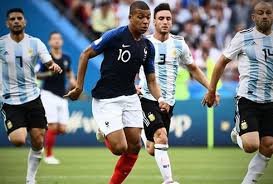 Với đội tuyển pháp, họ khao khát lần thứ hai giành cúp vàng world cup, sau thế hệ vàng của zidane, thuram, petit, deschamps… lần đầu bước lên đỉnh thế giới đúng 20 năm world cup 2018 đã thành công rực rỡ bởi chất lượng chuyên môn và công tác tổ chức tuyệt vời của nước chủ nhà nga. Thong Tin Má»›i Nháº¥t Vá» Ä'á»™i Tuyá»ƒn Phap TrÆ°á»›c Tráº­n Uruguay Vs Phap Tá»'i Nay 06 7