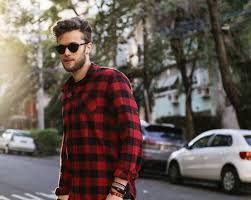 Pagamenti sicuri e a quadri rossi e neri, bianchi e blu o bianchi e neri, ecco i modelli da provare subito. La Camicia A Quadri Top Trend Moda Uomo Estate 2019