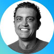 Eli Gill's Instagram, Twitter & Facebook