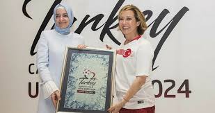 17:03 27 eylül 2018 ülke olarak kaybettiğimiz hiçbir şey yoktur. 2024 Avrupa Futbol Sampiyonasi Icin Kadin Destegi Son Dakika Spor Haberleri