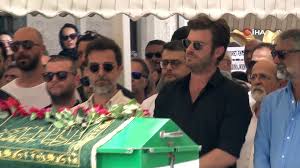 The name kıvanç means pride in turkish and tatlıtuğ is a portmanteau. Kivanc Tatlitug Ve Basak Dizeri In Aci Gunu Dailymotion Video