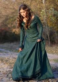 beautiful green dress medieval dress medieval clothing renaissance costume