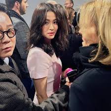 She gained popularity in asia through her leading roles in television dramas autumn in my heart (2000), all in (2003), . Song Hye Kyo Actsshyekyo Twitter
