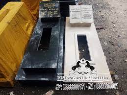 Berbagai bentuk ataupun model makam atau model kijing sudah kami produksi. Model Makam Granit Model Makam Islam Model Makam Islam Modern