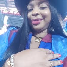 Amy Sharon's Instagram, Twitter & Facebook