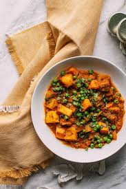 Aloo Matar Easy Vegan Pea Potato Curry Recipe Veeg Recipe In 2020 Curry Recipes Potato Curry Curry