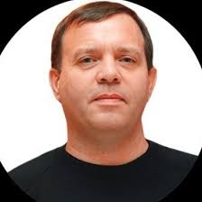 Todo un gran honor formar parte de la serie de vídeos "Make en la vida  real: Casos de uso que inspiran" de Francisco de Brito Fontes a quien  admiro y sigo desde