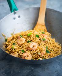 Transfer the noodles to plates, garnish with the remaining scallions and serve with lime wedges. Asian Shrimp Garlic Noodles The Flavours Of Kitchen