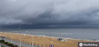 Weather forecast forvirginia beach, virginia (united states). Weatherbug On Twitter Wet And Wild Weather Whipped Up In Virginia Beach Va With A Waterspout Yesterday Watch Https T Co Yqcoigp8h0