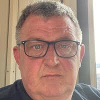 100+ 'Erich ?' profiles