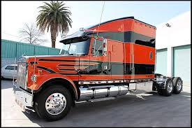 1986 White Volvo Semi Tractor With Shower And Sink Mecum Auctions In 2020 Trucks White Truck Big Rig Trucks