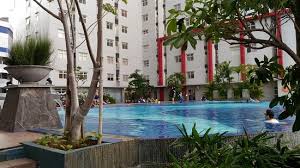 Seputaran Kolam Renang Foto Hotel Gunawangsa Merr Surabaya Tripadvisor