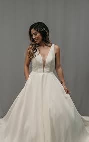 Simple Wedding Gown Simple Wedding Gowns Designer Bridal Gowns Sleeveless Wedding Dress