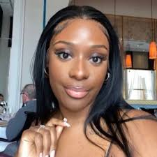 Skye Alexis (@CieloSmiles)