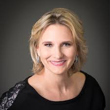 Angela Piper's Instagram, Twitter & Facebook