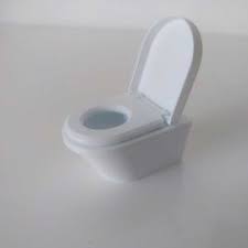 Unser theatervorhang hängt an einem kleiderbügel und lässt die puppen tanzen. 99 Puppenhaus Projekt Ideen Puppenhaus Puppenhauser Modernes Puppenhaus