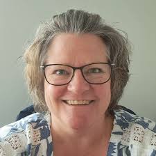 Hello friends.Wishing you all a safe loving holiday. All the best. Cody.