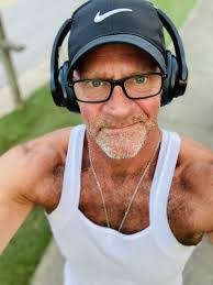 Kenneth Whaley's Instagram, Twitter & Facebook