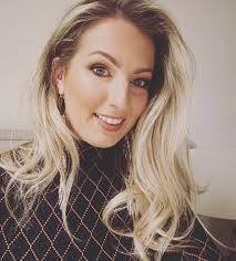 Rachel Henry : Delicate Ink