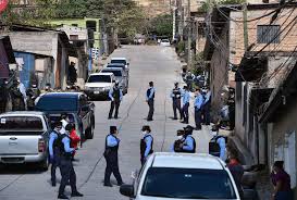 Se mantienen las mismas medidas de restricción por una semana más, informó esta tarde la vicepresidenta de la república. El Toque De Queda En Tiempos Del Coronavirus En Honduras Cespad