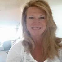 Colette Perry's Instagram, Twitter & Facebook