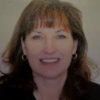 Melissa Bayne's Instagram, Twitter & Facebook