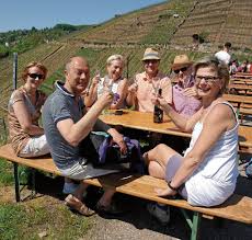 Details information for hedelfinger bank eg in stuttgart. Hedelfingen Beim Weinwandertag Gab Es Viel Zu Entdecken Erlesene Weine Und Grandiose Ausblicke Weitere Lokalmeldungen Cannstatter Zeitung