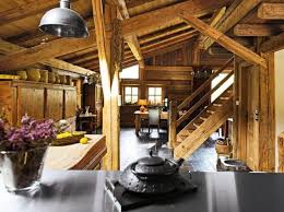 Le Style Campagne Authentique Dans Une Ferme Savoyarde Elle Decoration Maison Savoyard Decoration