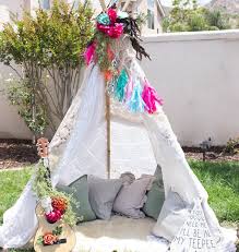 Kinderzelt Im Garten Diese Glamping Diy Projekte Schaffen Urlaubsfeeling Im Hinterhof Neueste Dekoration Kinder Zelte Kinder Tipi Kinderzelt