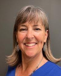 Lori Elling's Instagram, Twitter & Facebook