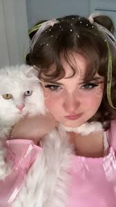 Happy Thursday!! I am new to the group and thought I would introduce myself 