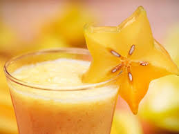 Cocktail A La Carambole Au Pamplemousse Et Au Bitter Lemon Enfant Com Cocktail Sans Alcool Recette Beignet Service Traiteur