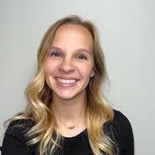 Ivy Holloway's Instagram, Twitter & Facebook