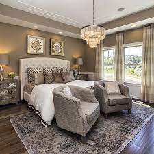 The first thing that you need to do when brainstorming is to look at your master bedroom and take into consideration the amount of space that you have available. 41 Lovely Apartment Suite Romm Decor Remodel Bedroom Home Decor Bedroom Farmhouse Master Bedroom