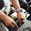 Namun jika anda mengabaikannya, tentulah bateri kereta anda akan cepat kong. Https Encrypted Tbn0 Gstatic Com Images Q Tbn And9gcqj6qg3z4yafyj2oursiwz8ebi8oluhmid7h7f Ihhbtwvqq55a Usqp Cau