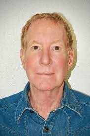 Elliot Marks's Instagram, Twitter & Facebook