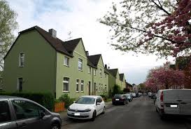 Derzeit 1.960 freie mietwohnungen in ganz oberhausen. 5 Zimmer Wohnung Zu Vermieten Schleusenstrasse 12 46049 Oberhausen Lirich Nord Mapio Net
