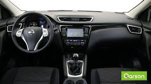 Le Qashqai Crossover Accueillera Confortablement Une Famille Qui Appreciera Ses Elements Esthetiques Nissan Qashqai Nissan Gear Stick