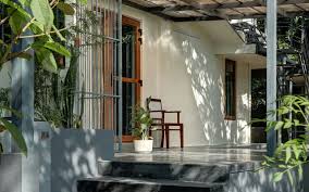 Jun 02, 1994 · nirvana (minus pat smear, who was still at home in los angeles) emerged from hibernation on the weekend of jan. A Home In Kerala That S Perfect For Two Generations Beautiful Homes