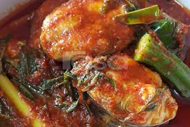 Asam Pedas Berempah Ikan Tenggiri Kuah Tidak Terlalu Cair Atau Pekat Baru Mengancam Selera