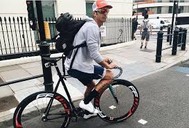 Pin By Markus T On All Things Bicycles Cycling Outfit Urban Cycling Cycling Photography